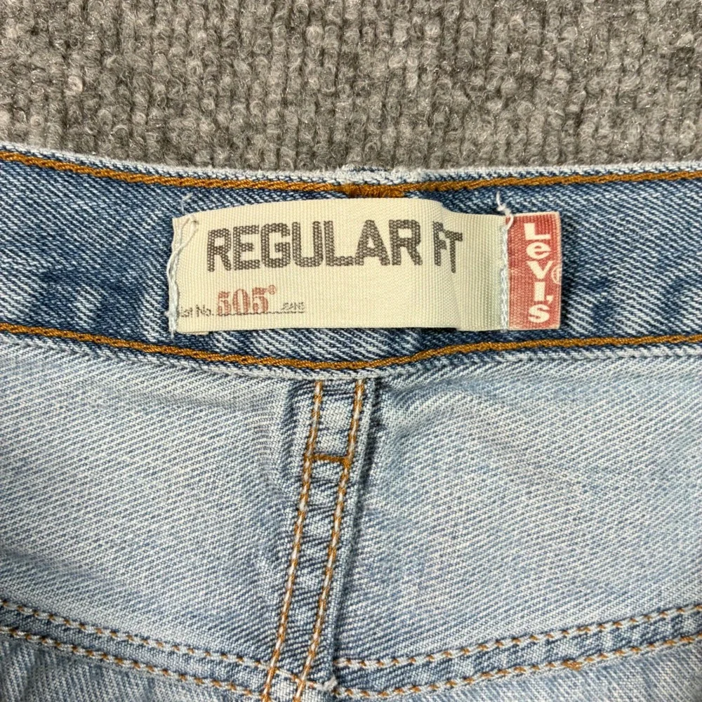 Levis 505 Regular Fit Jeans Mens 40x29 Light Wash Distressed Straight Leg Denim